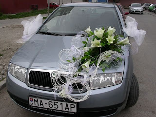 Como adornar el coche de boda 11