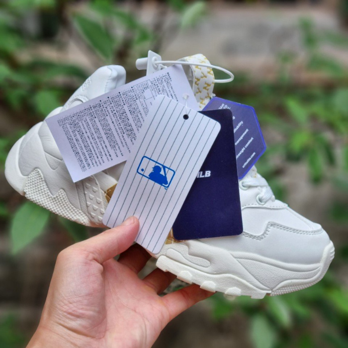 Đánh giá giày MLB MonoGram - hoạ tiết đẹp lạ và độc đáo