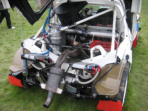 El 205 Turbo 16 se convertir a por tanto en el primer veh culo capaz de