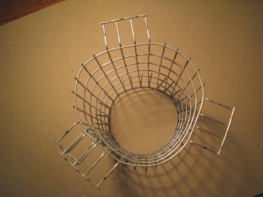 Vickie Henderson Art: Leonard Nest Box Predator Guard