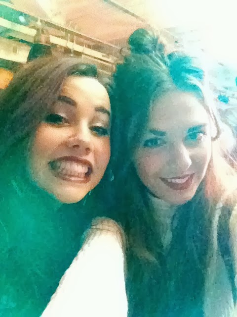 picture of two girl fashion bloggers at party
