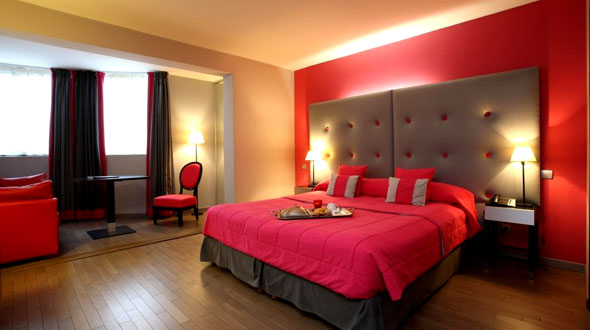 Mi Casa....Mi Hogar: Dormitorios Matrimoniales en Rojo