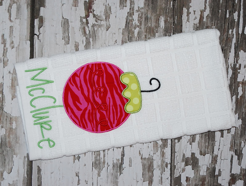 the chocolate zebra: Christmas Dish Towels