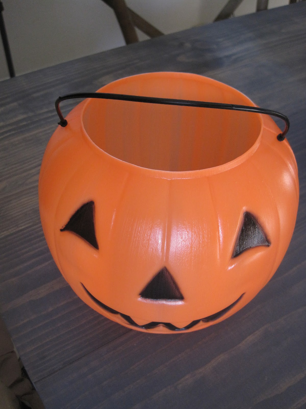 Halloween Pumpkin Bucket {ReDo}