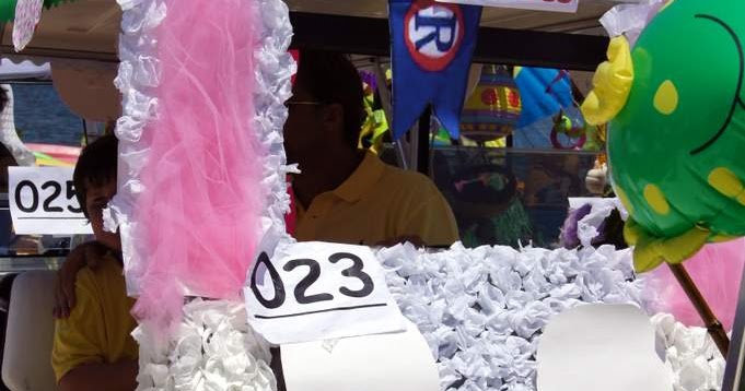 Ldubs Pretty Pictures: Golf Carts decorated for Easter