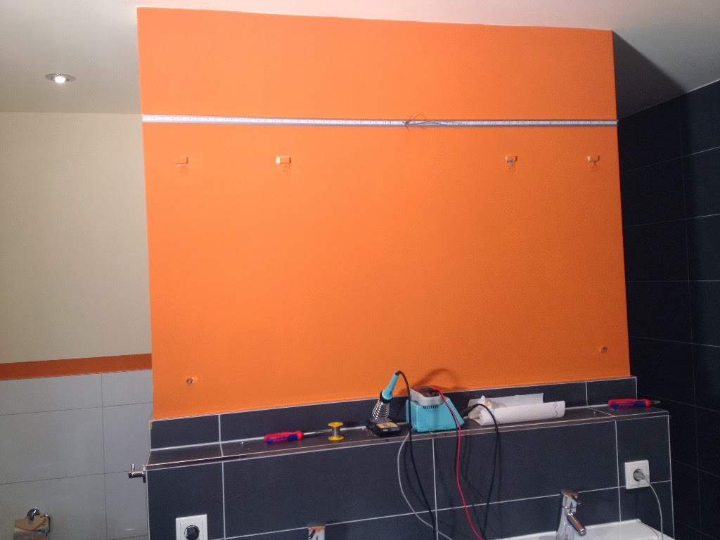 HuM's Baublog: Badezimmer Spiegelbeleuchtung