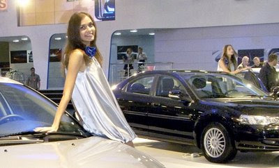 Moscow auto show girls pictures