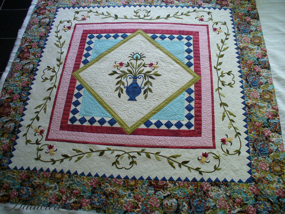 Addicted To Quilts Appliqué Medallion Quilt