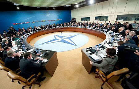 OTAN preocupado por la tensión en Nagorno-Karabaj