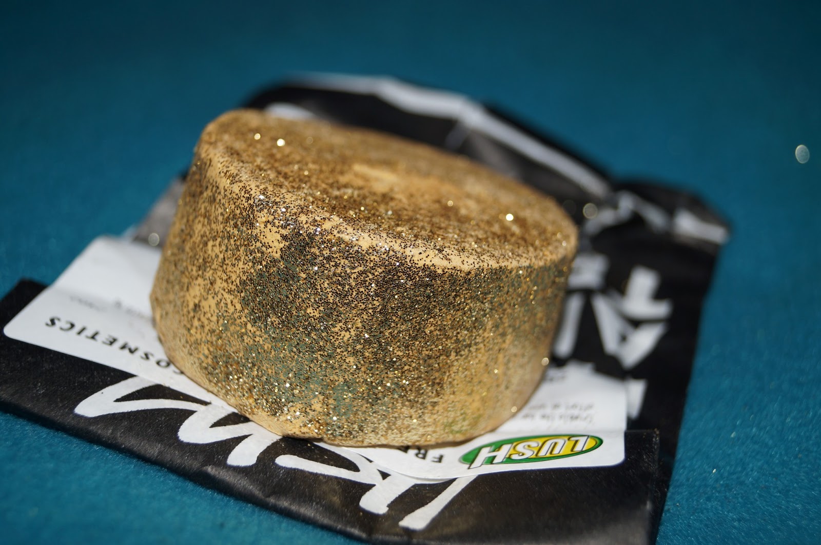 daydreams in gold lush sunnyside bath bar review + samples review