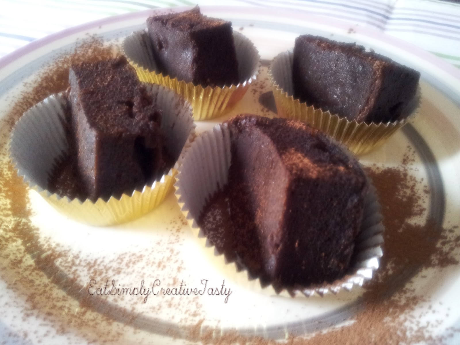 Eat Simply Creative And Tasty Veliki Brzi Mekani Muffin Od Cokolade U Mikrotalasnoj