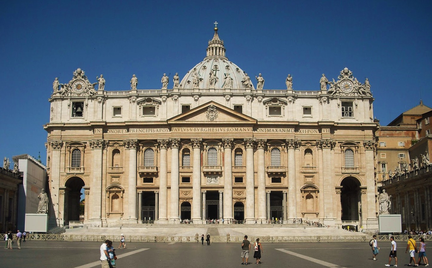 Realizzo La Facciata Di San Pietro Nuits Blanches à Saint Petersbourg: La Roma Barroca: mecenazgo papal I