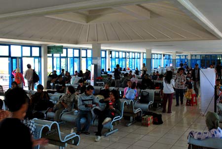 Underconstruction Slowly Asia Terminal Bus Modern Giwangan