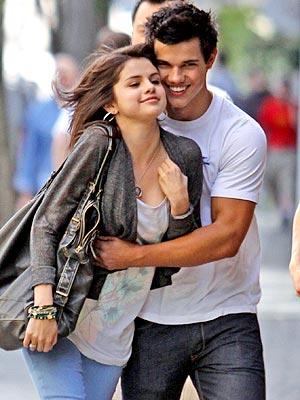 selena gomez hot photos. selena gomez hot kiss videos.