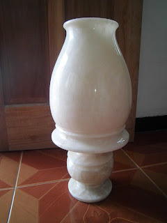 KAP LAMPU HIAS ONIX <img src="kap lampu onix.jpg" alt="KAP LAMPU HIAS ONIX marmer Tulungagung">