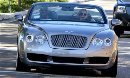 Web Parks Female Stars And Their Flash Cars