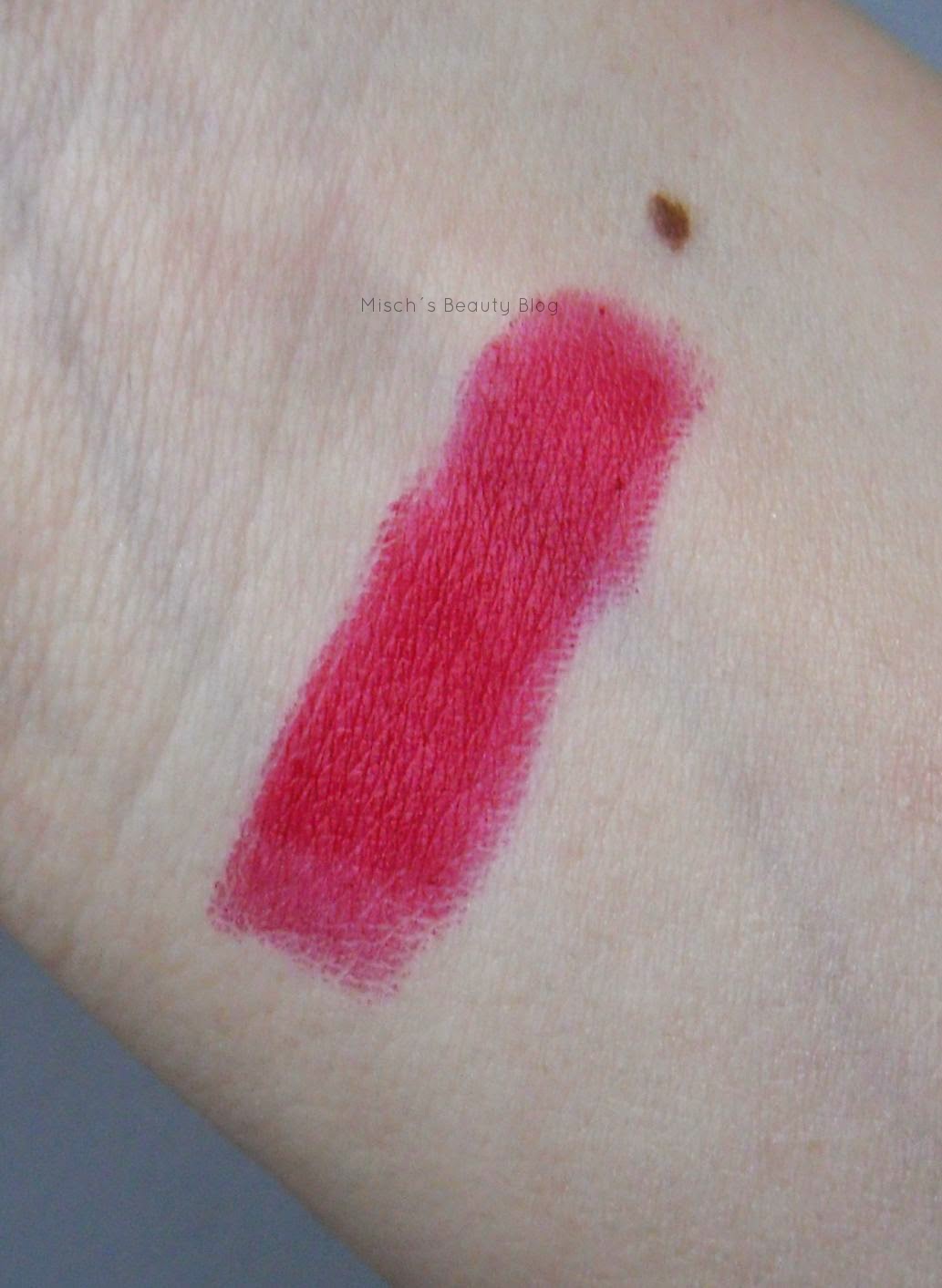 Misch's Beauty Blog: Chanel Rouge Allure 104 Passion
