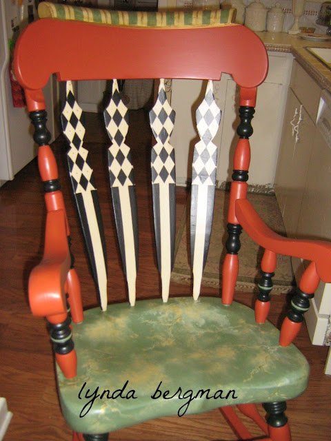 LYNDA BERGMAN DECORATIVE ARTISAN: PAINTING A WHIMSICAL & FUN DESIGN ON