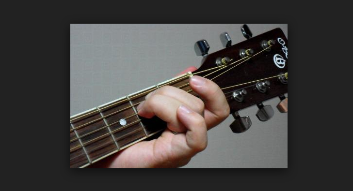 Cara Bermain Gitar Em | cara bermain kunci gitar em e minor tutorial gitar lengkap Cara Bermain Gitar Em | cara bermain kunci gitar em e minor tutorial gitar lengkap