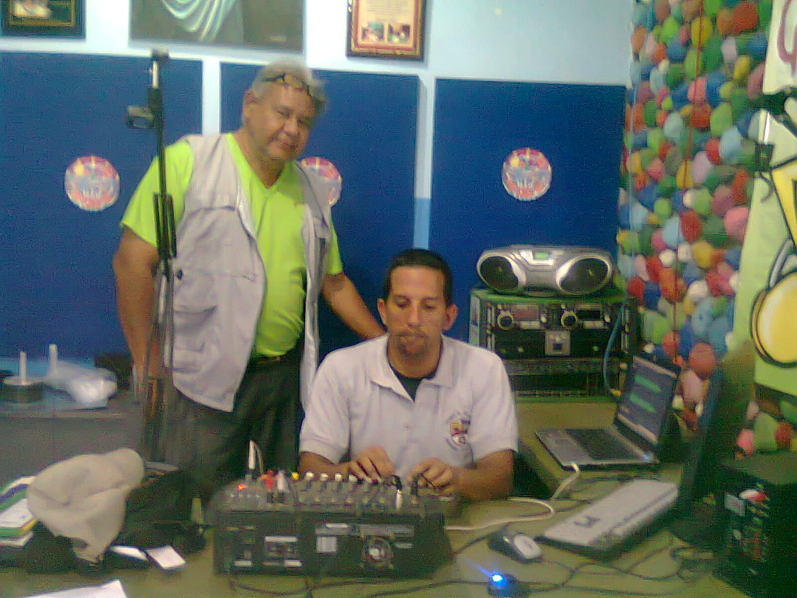 CON PROFESORES DE LA ESCUELA BOLIVARIANA ANZOATEGUI