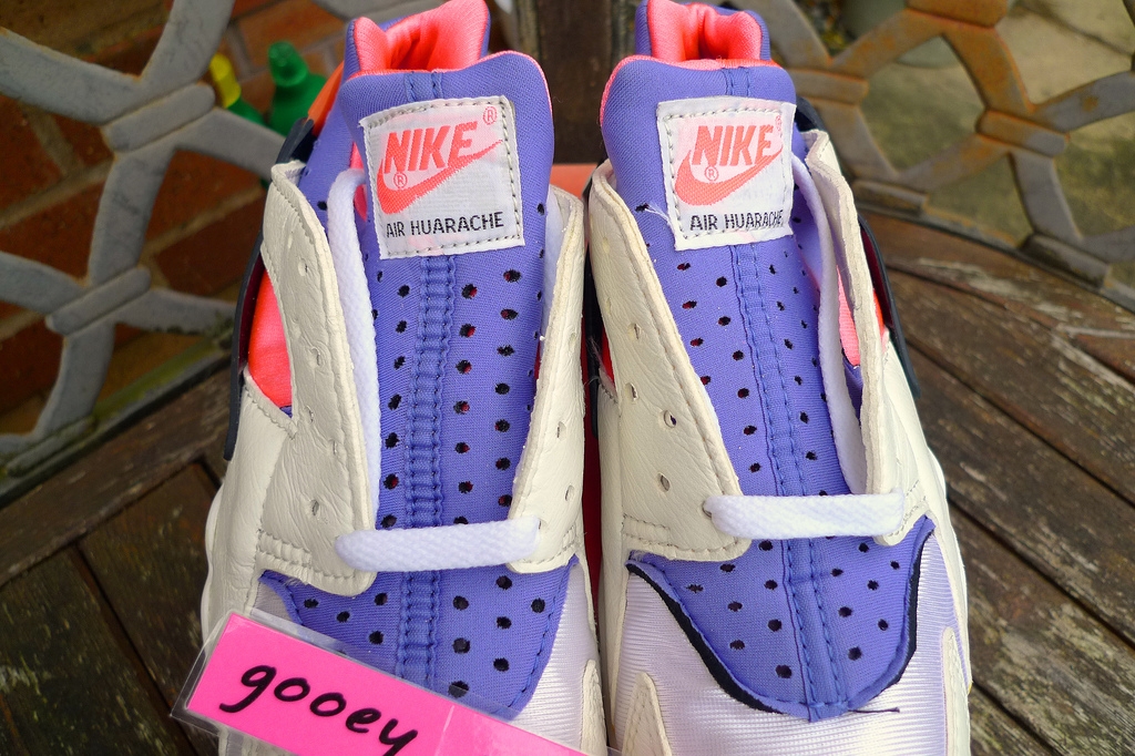 1991 NIKE AIR HUARACHE(W) W/PPERHR/BTM