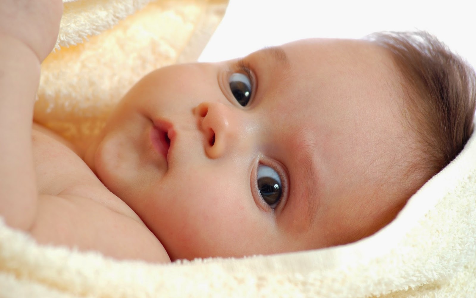 اجمل خلفيات صور اطفال مواليد 2014 رووووعه نور الدنيا