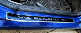 Наклейка на пороги для Renault Logan