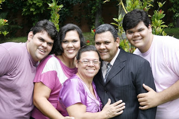 FAMILIA