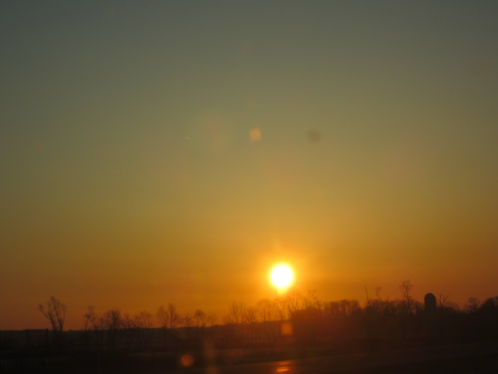 itself above the eastern