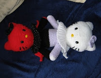 PATRON GRATIS HELLO KITTY ANGEL Y DEMONIO AMIGURUMI 1951