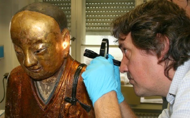 Múmia encontrada escondida dentro de antiga estátua de Buda