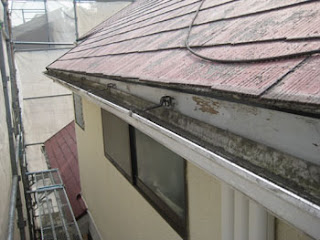 軒樋施工前点検 川崎市 高津区 雨樋 点検 軒樋 樋吊り 金具 破損