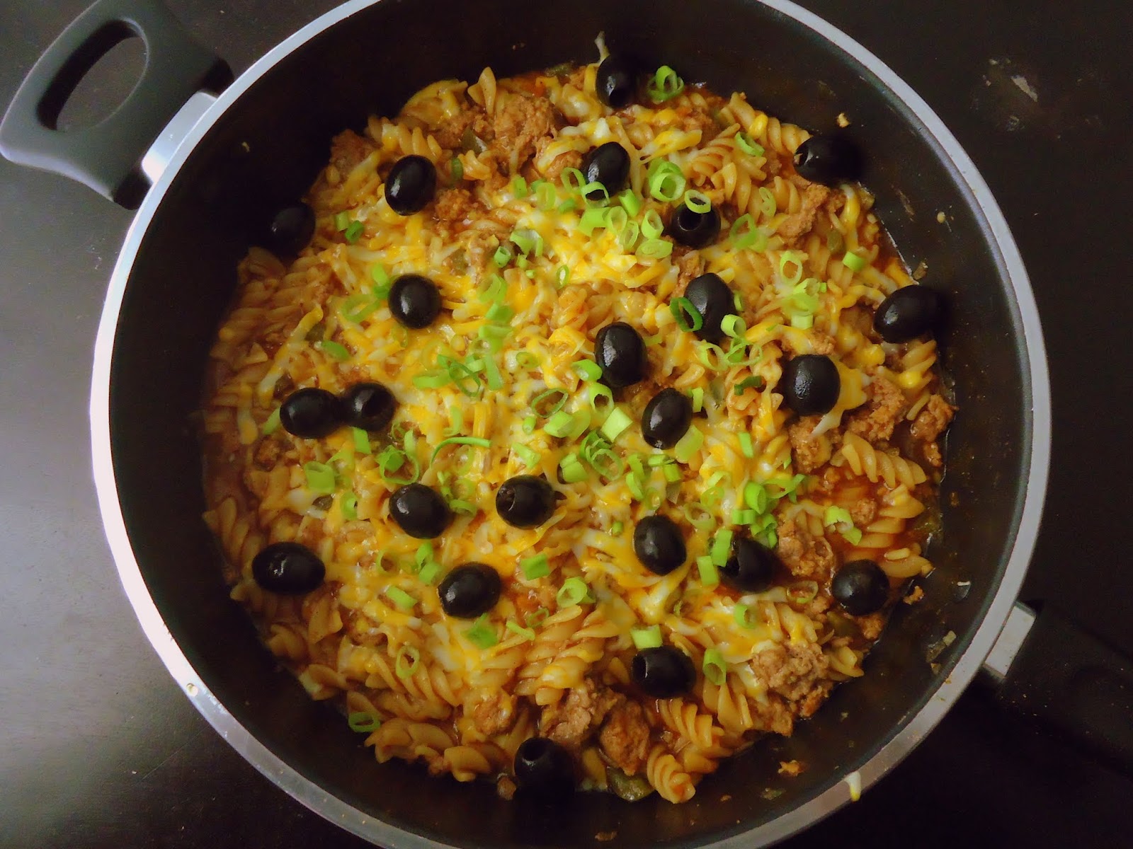 Foodie & Fabulous OnePan Turkey Enchilada Pasta