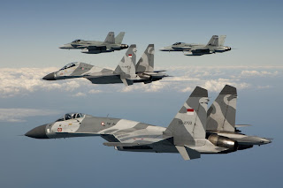 http://1.bp.blogspot.com/-gPb-oGI8dso/UBJsKYisynI/AAAAAAAANN8/77d6PPs3QHI/s1600/Australian%2BNo.77%2BSquadron%2BFA-18%2BHornet%2Bwelcome%2BIndonesian%2BAir%2BForce%2B%252528TNI-AU%252529%2BSukhoi%2BSu-27%2B%252526%2BSu-30%2BFlanker%2Binto%2BDarwin%2Bto%2Bparticipate%2Bin%2BExercse%2BPitch%2BBlack%2B2012%2B%2525284%252529.jpg