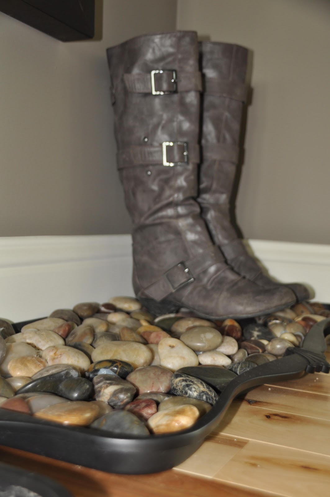 Timber and Lace DIY Stylish Boot Tray