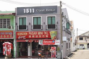 Front View of 1511 Guest House