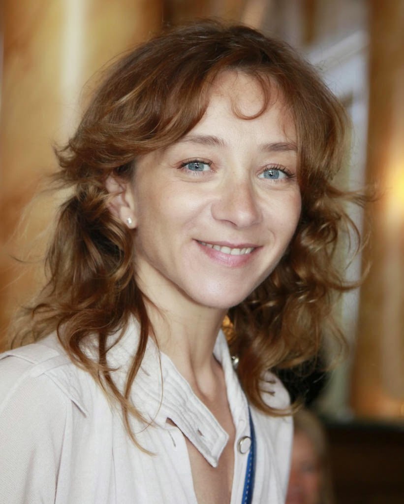 Sylvie testud mobile pics 21