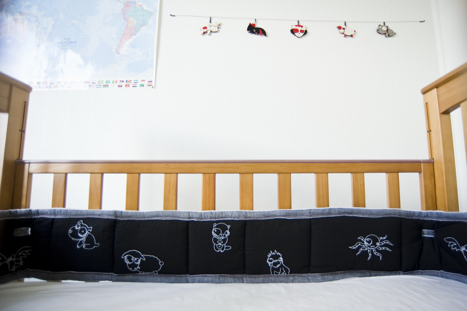 Chromatophobic Reversible Cot Bumper Tutorial