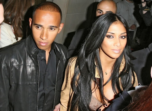 http://www.gossipwelove.com/2013/12/the-round-up-12-list-celebrity-couples.html