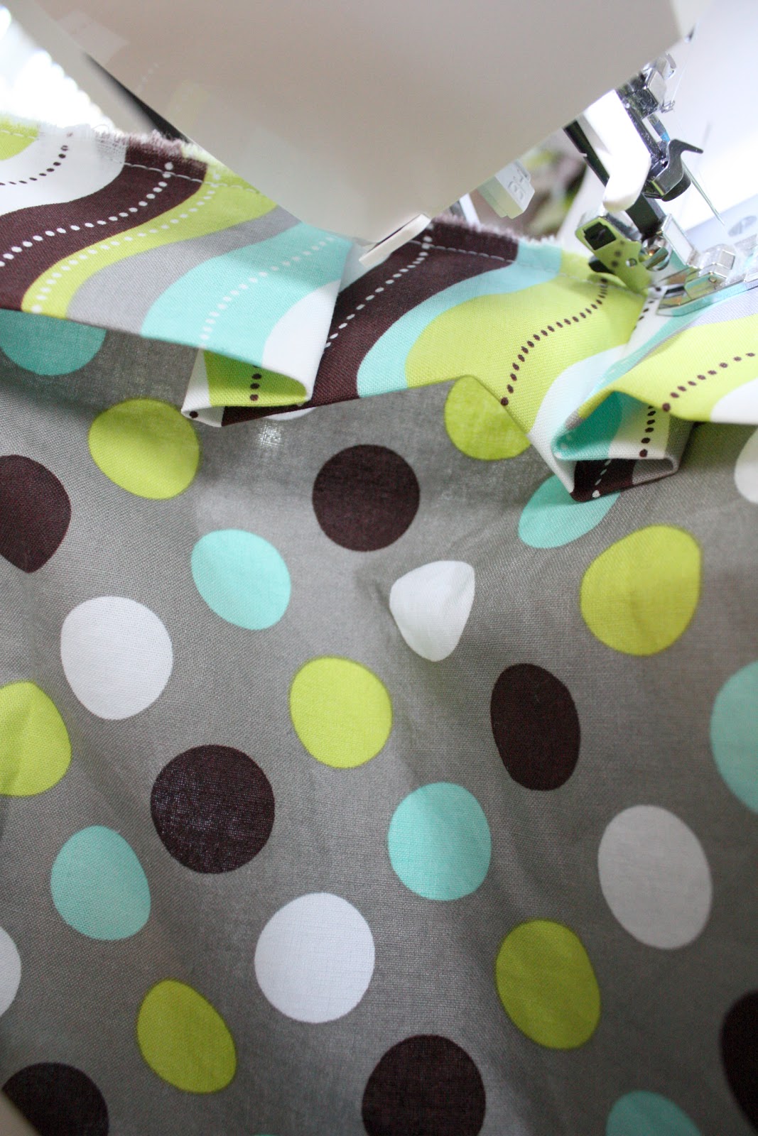 Pajama Crafters Ruffled Minky Blanket Tutorial