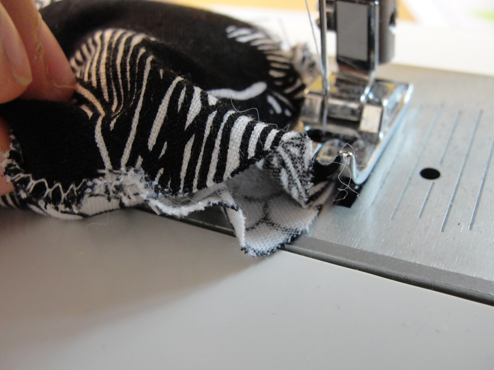 Olives and Pickles Crawling Knee Pads for Baby TUTORIAL