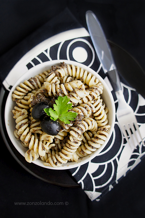 Fusilli al pesto di olive nere Zonzolando