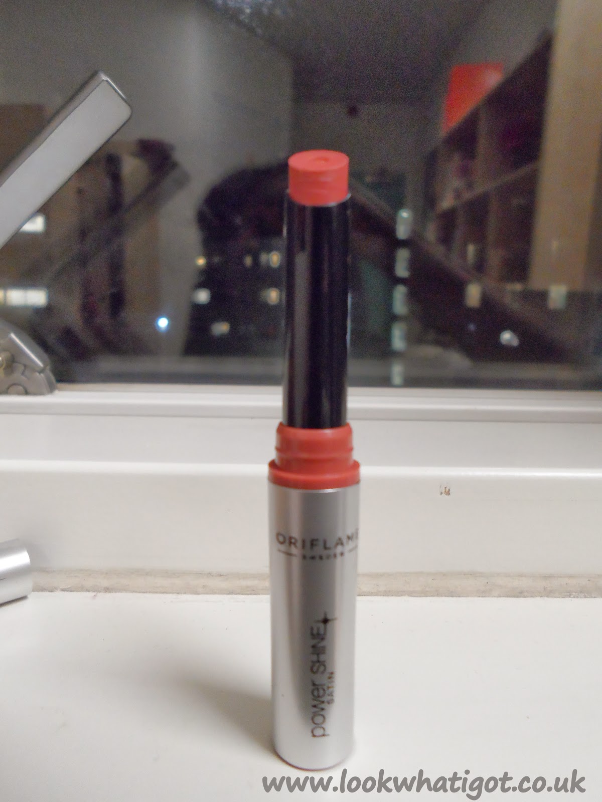 BEAUTY REVIEW ORIFLAME POWER SHINE SATIN LIPSTICK LWIGLook What I