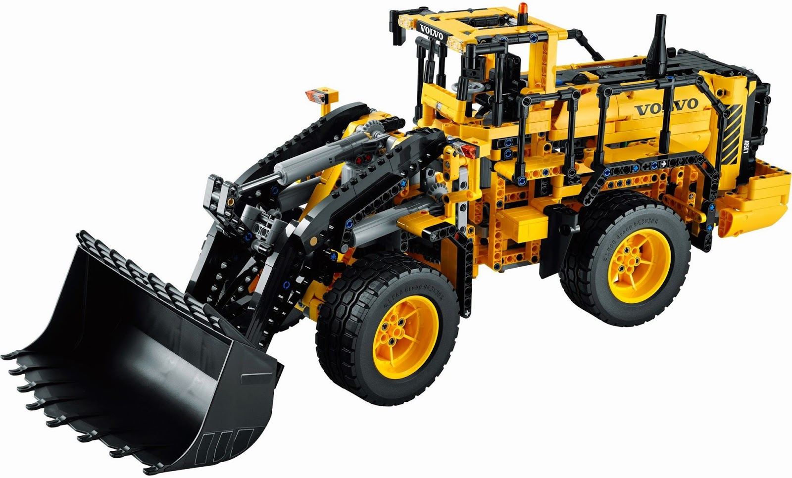 COMPETITION: Win LEGO Technic Volvo Wheel Loader | The Test Pit