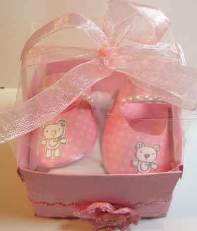 Crafty Maria's Stamping World: Paper Baby Shoes in a Clear ...