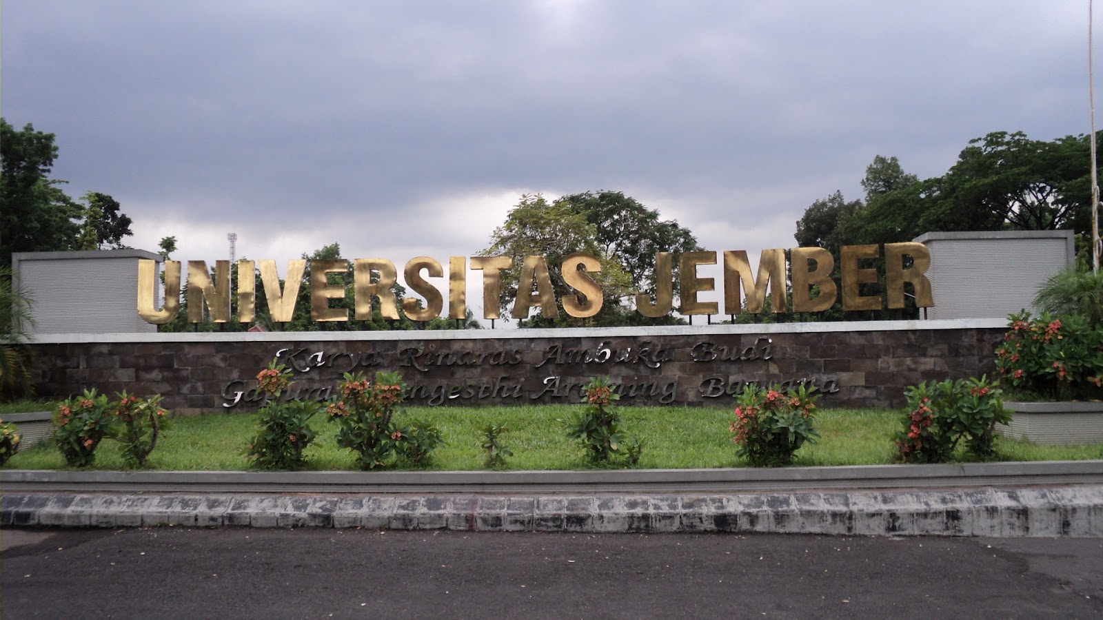 Universitas Negeri Jember ~ Infinity Knowledges