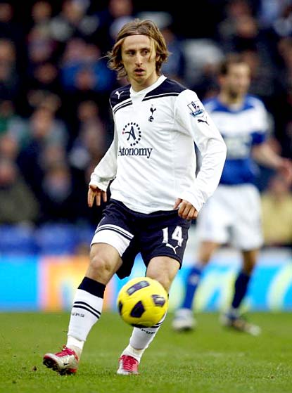 http://1.bp.blogspot.com/-gesFOfcnZzQ/TvM83DmPSlI/AAAAAAAAAqg/y9dE2IG-73U/s1600/luka+modric+tottenham+hotspurs+2011.jpg