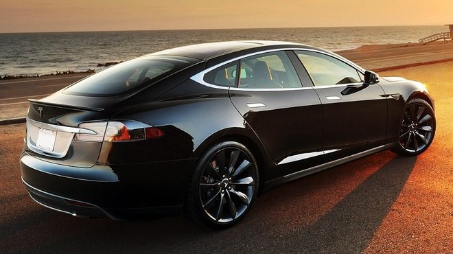 Tesla-Model-S-rear-quarter.jpg