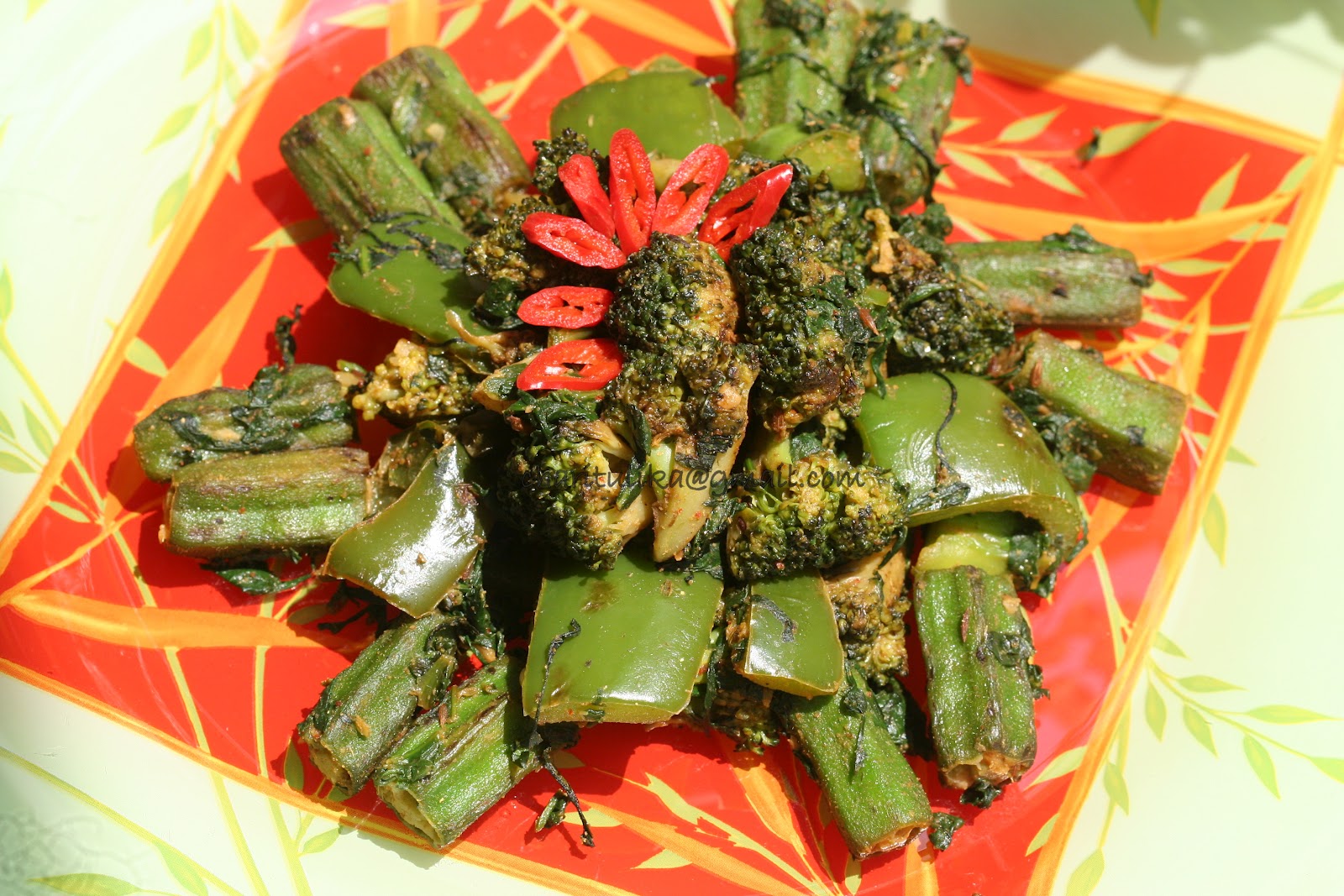 Blue Moon Chef... SPINACHED BROCCOLI, OKRA AND BELL PEPPER