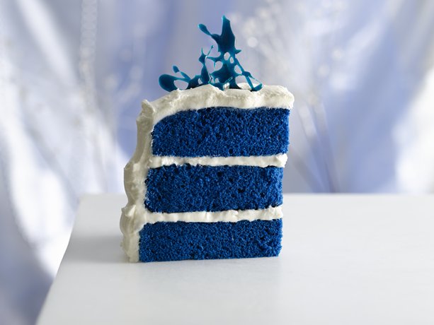 royal wedding cupcakes ideas. Make your cupcakes Royal Blue